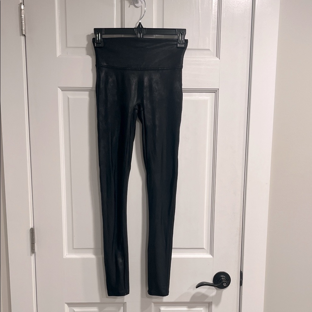 SPANX Faux Leather Leggings Size Small